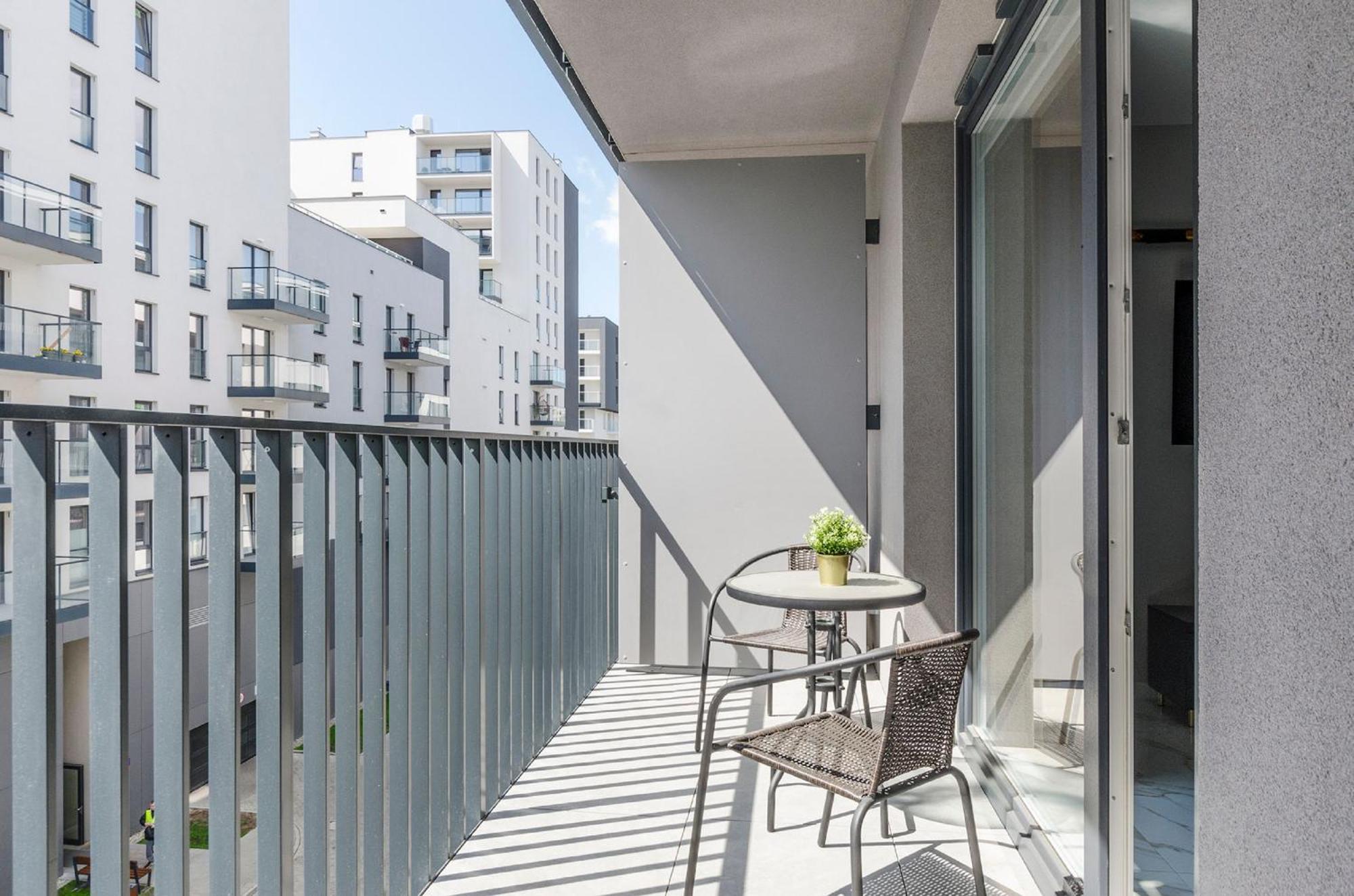Lumina Lovely 2-room With Balcony Лодзь